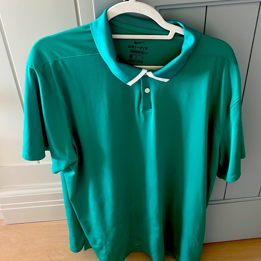Nike dri-fit standard fit XL green polo like new